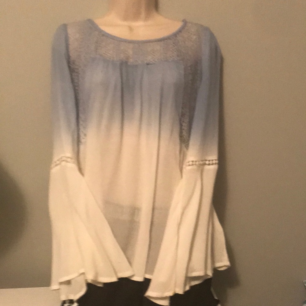 Crochet two-tone flouncy resort blouse